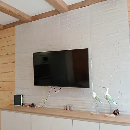 Casa De Madera 2 *